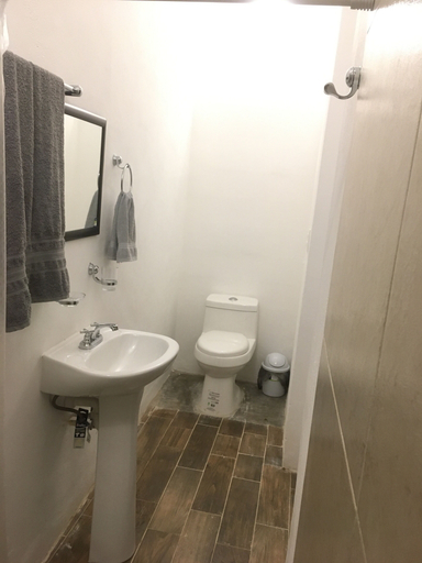 Bathroom 3, Suites del Sureste, Mérida