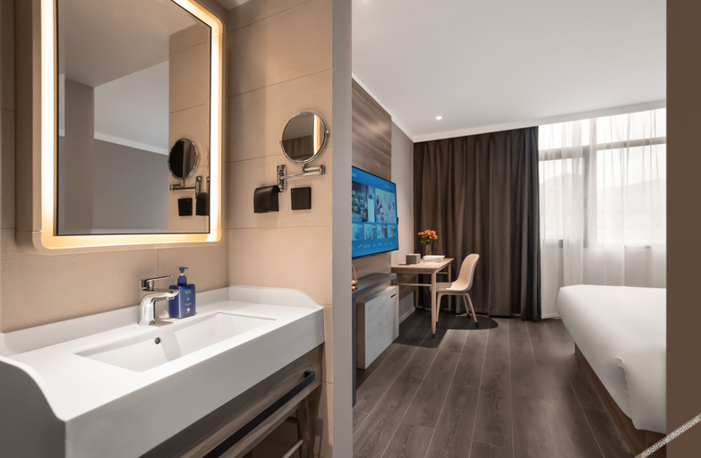 Bathroom 3, Hanting Hotel Yiliang, Kunming