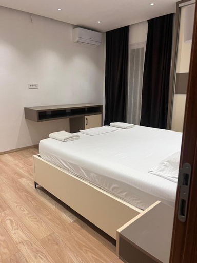 Others 5, Boci studio apartments