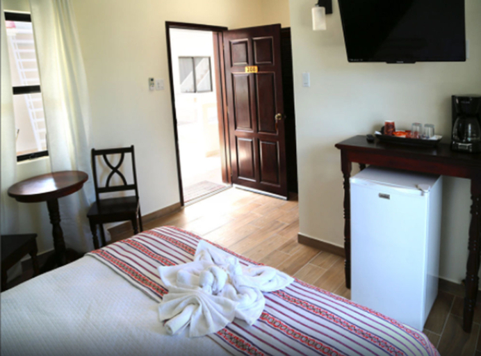 Bedroom 5, Jan's Hotel