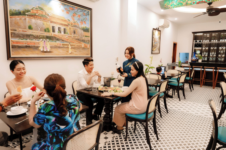 Food & Drinks 2, 75 Garden INN, Huế