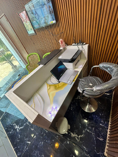 Others 5, Hauva Hotel, Sahibzada Ajit Singh Nagar