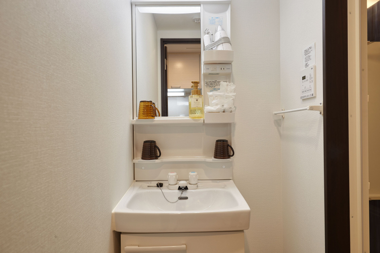 Bathroom 4, Arce Ryukyu Harbor Stay, Ginowan