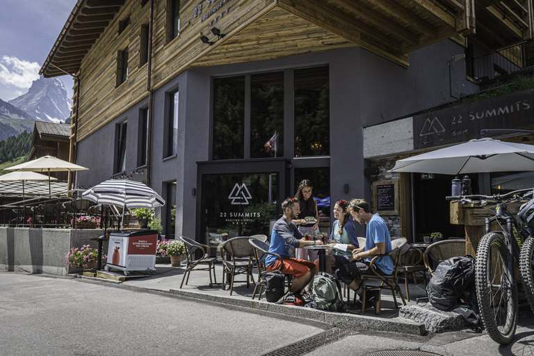 Exterior & Views, 22 Summits Boutique Hotel, Visp