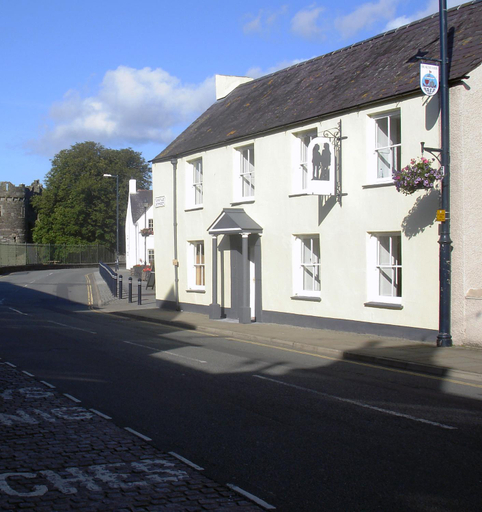 Entrance, Castle Square Apartments Beaumaris, Anglesey