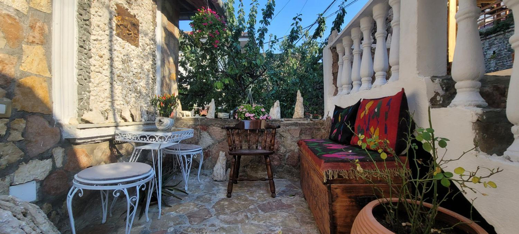 Others 4, Guest House Emily, Gjirokastrës
