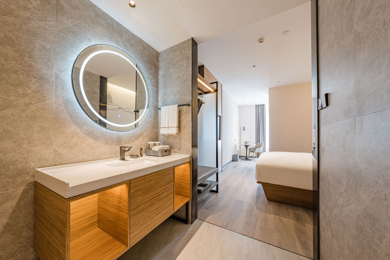 Bathroom 3, UrCove by HYATT Hangzhou Riverside CBD, Hangzhou