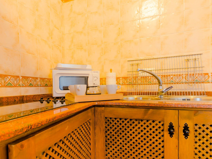 Room 3, Hacienda Puerto DE Conil 105, Cádiz