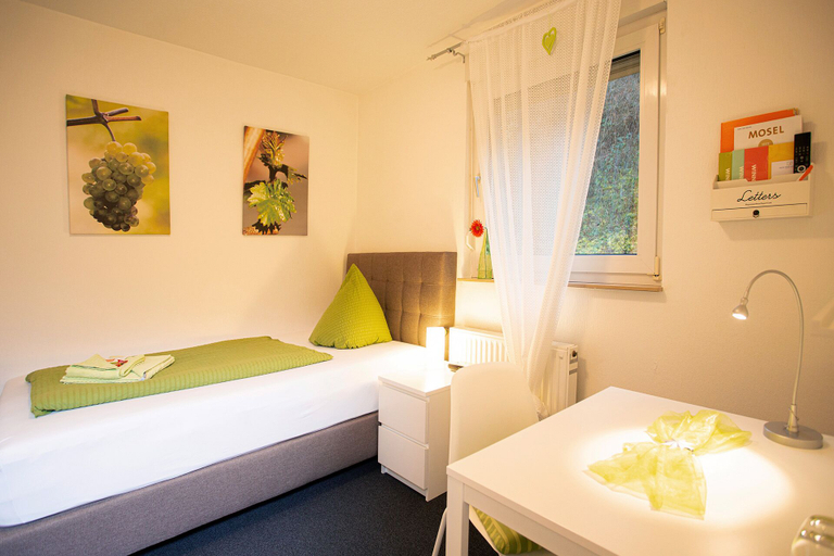 Bedroom 2, Hotel Emmerich, Mayen-Koblenz