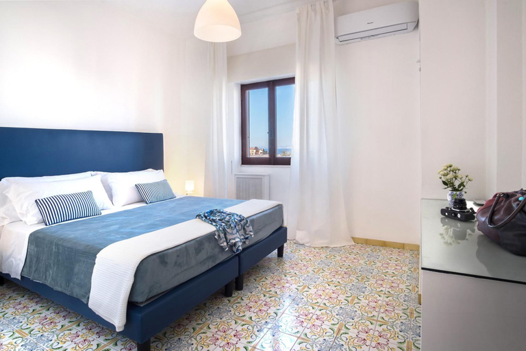 Bedroom 3, Appartamento Erica in Sorrento, Napoli