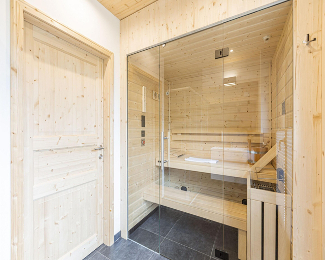 Spa treatment 4, Attractive Penthouse With Sauna, Murau