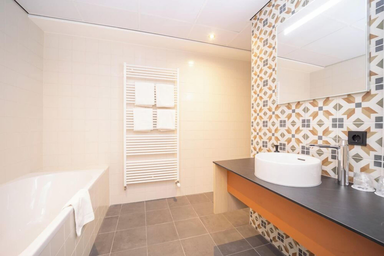 Bathroom 5, Fletcher Landhotel De Borken, Westerveld