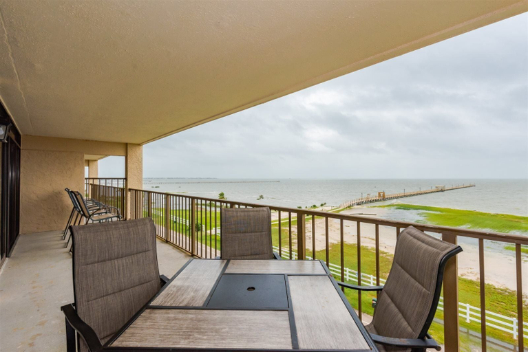 Others 1, Laguna Reef 2 by Miss Kitty’s, Aransas