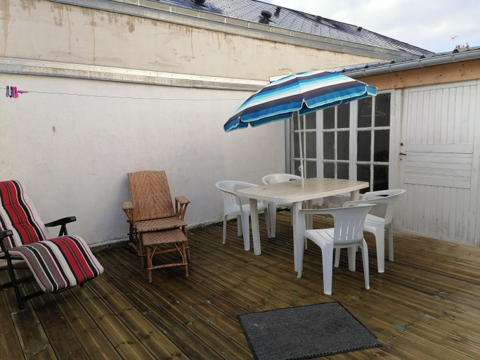 Others 4, Studio Calme, Calvados