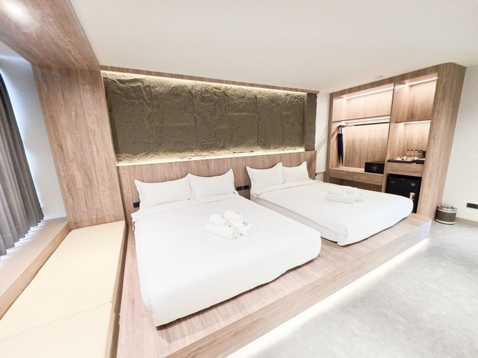 Bedroom 12