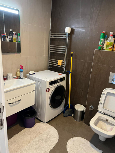 Bathroom 11