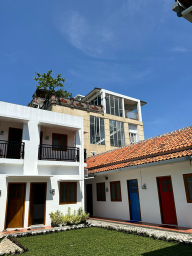 exterior 16