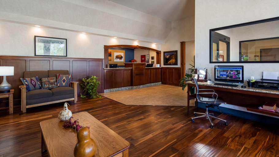 Public Area 3, SureStay Plus Hotel by Best Western Buffalo, Johnson