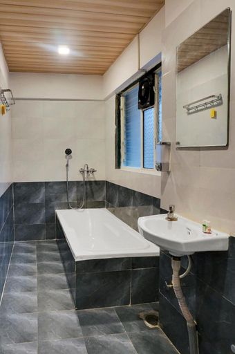 Bathroom 4, Hotel Orchard Park, Pune