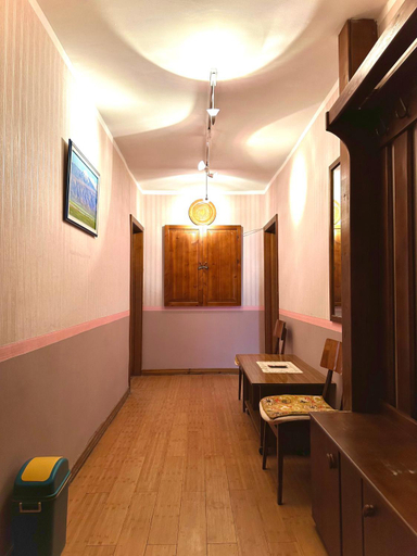 Others 3, Amar Guest House, Ulan Bator