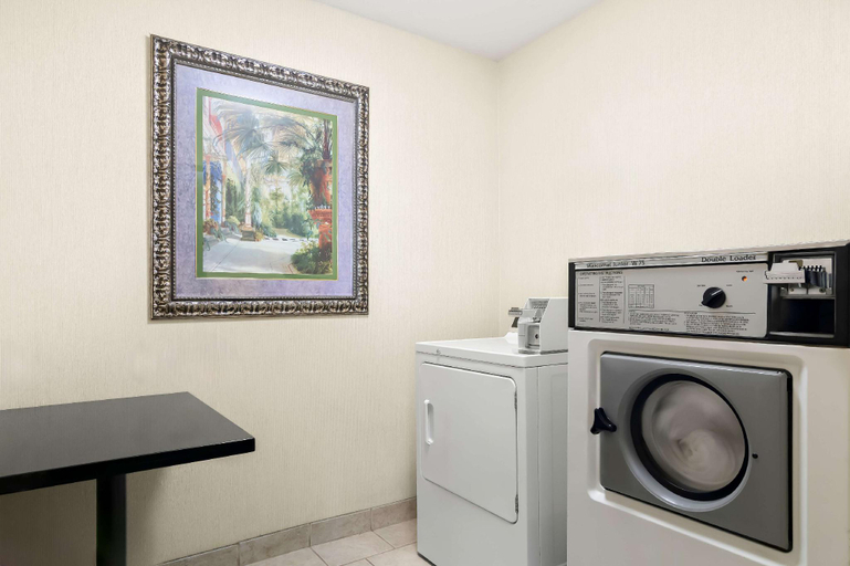 Bathroom 4, Best Western Stateline Lodge, Delaware