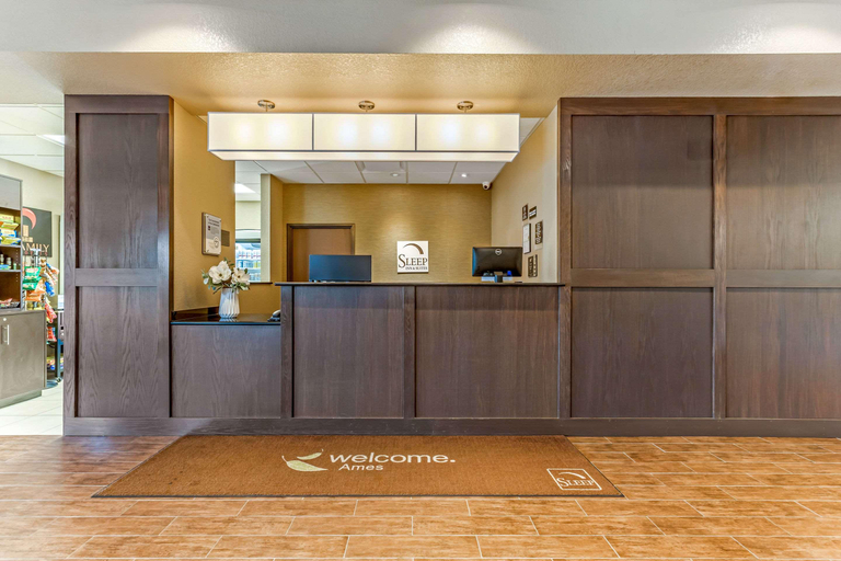 Public Area 2, Sleep Inn & Suites Ames near ISU Campus, Story