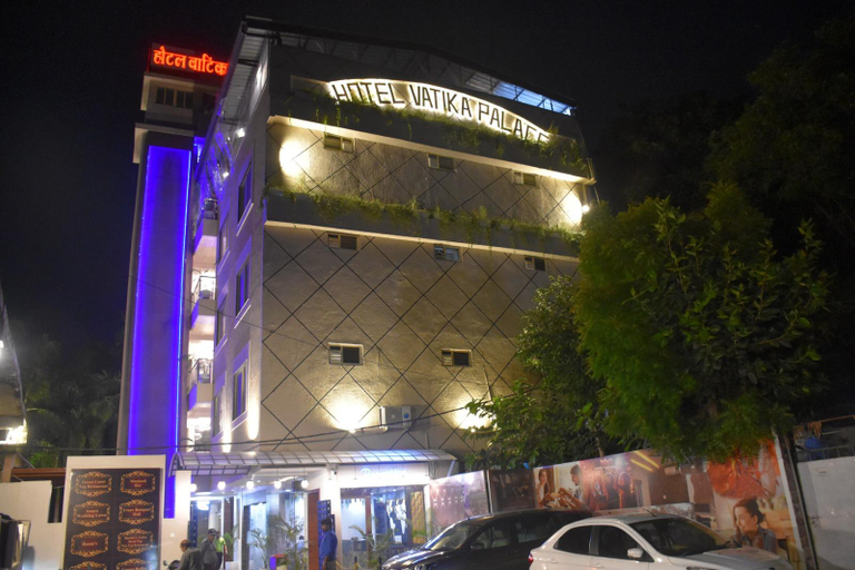 Entrance 1, Hotel Vatika Palace, Hoshangabad