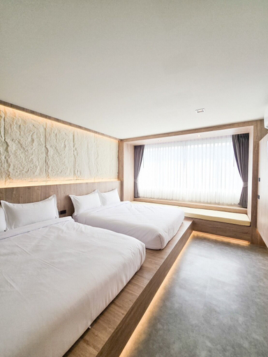 Bedroom 13