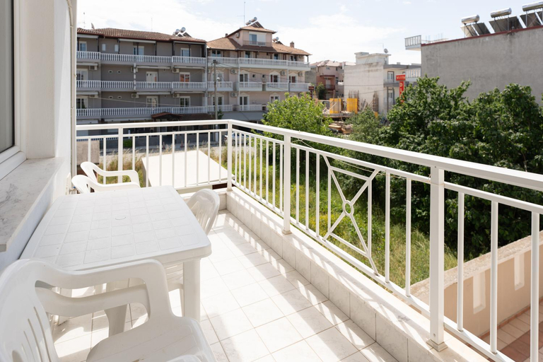 Others 4, Villa Zeus, Central Macedonia