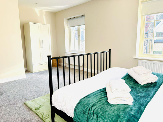 Room 2, 25A Moonstone House in Thetford, Norfolk