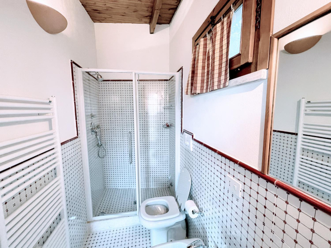 Bathroom 3, Spoleto Splash Torettawifiaircondishwasher, Perugia