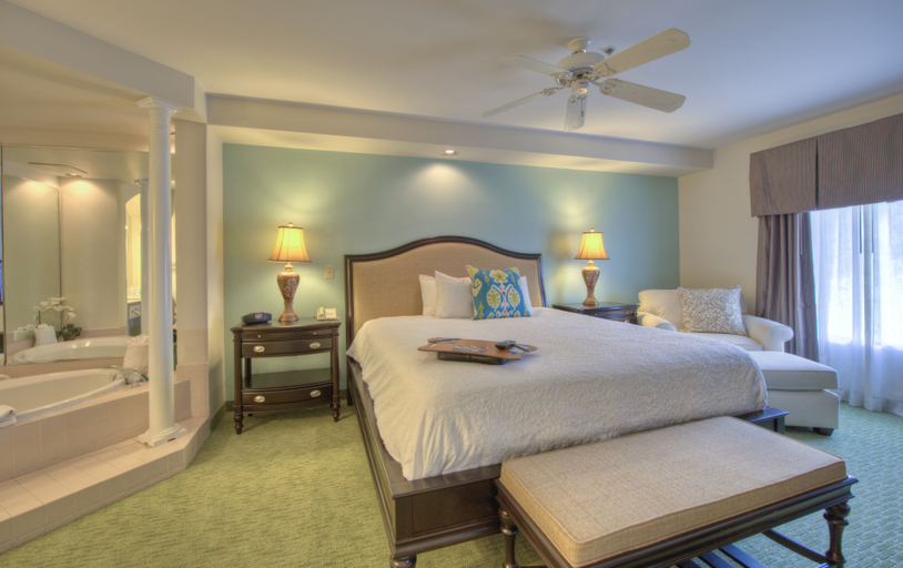 Bedroom 2, Hampton Inn And Suites Wilmington-Wrightsville Beach, New Hanover