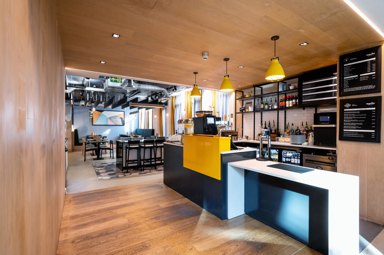 Food & Drinks 5, Staycity Aparthotels Liverpool Waterfront, Sefton
