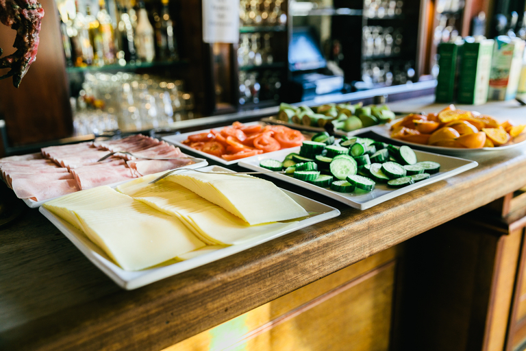 Food & Drinks 4, St. Christopher's At The Bauhaus, West-Vlaanderen
