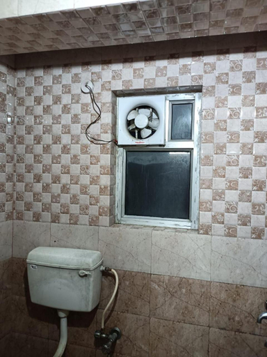 Bathroom 2, zoz ridge, Shimla