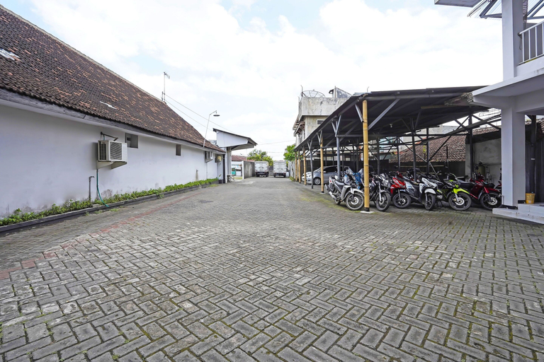 Others 3, Hotel O Anugerah, Jember