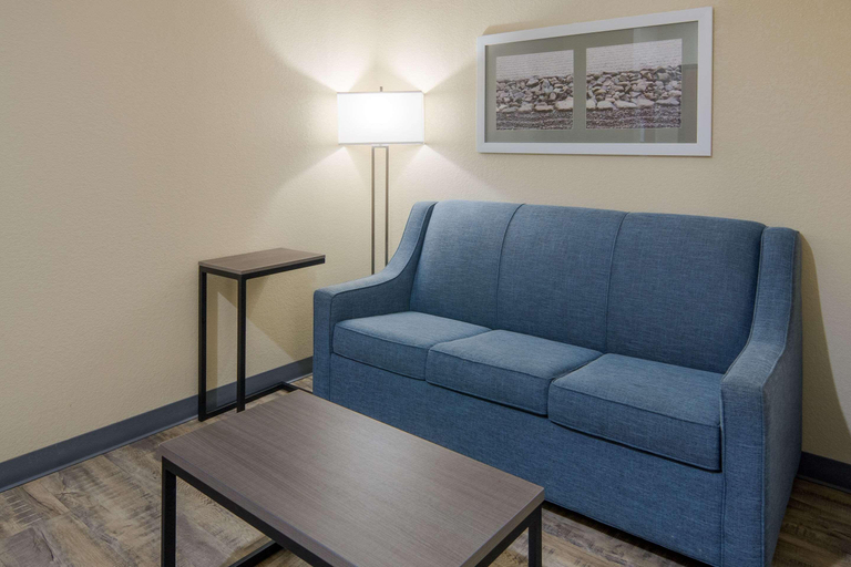 Bedroom 3, Quality Inn & Suites Roanoke - Fort Worth North, Denton