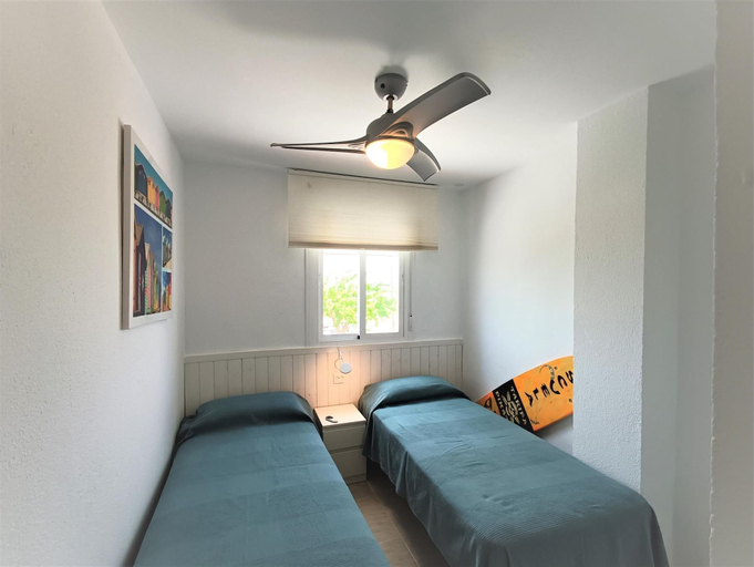 Room 5, Apartamento Milano 28580, Cádiz