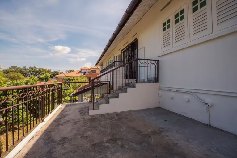 Others 4, Treebridge House, Penang Island