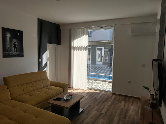 Others 2, APARTMANI LAVAZZA, Vlasotince