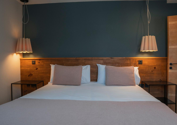 Bedroom 8