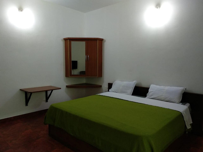 Bedroom 3, Heights Farm Stay - Nature Stay Near Madikeri, Kodagu