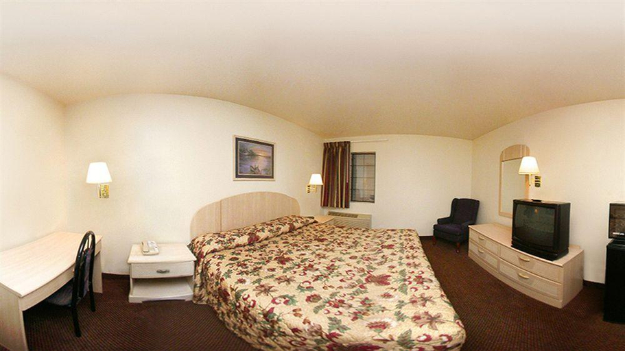 Bedroom 3, Motel 6 Tulsa, OK - CENTRAL, Tulsa