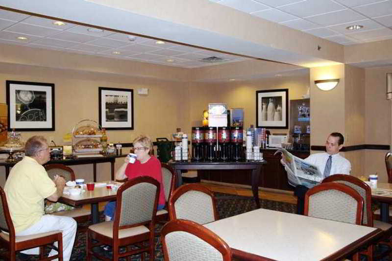 Food & Drinks 4, Hampton Inn Maysville, Mason
