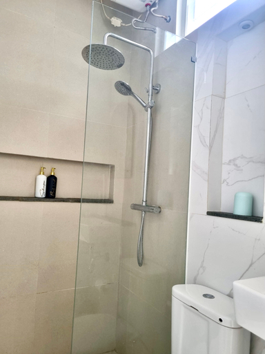 Bathroom 5, AV Villa Yogyakarta, Sleman