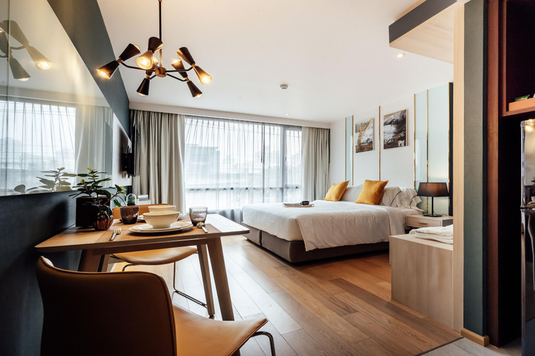 Montana Hotel & Residence, Huai Kwang