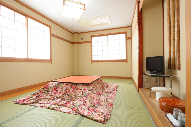 Others 2, Ryokan Nakaya, Kami