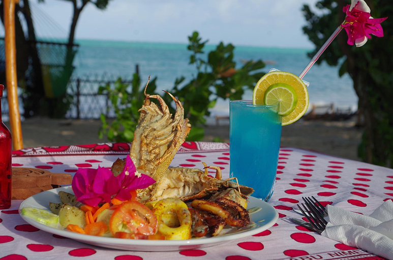 Food & Drinks 5, Kimte Beach Lodge, Kusini