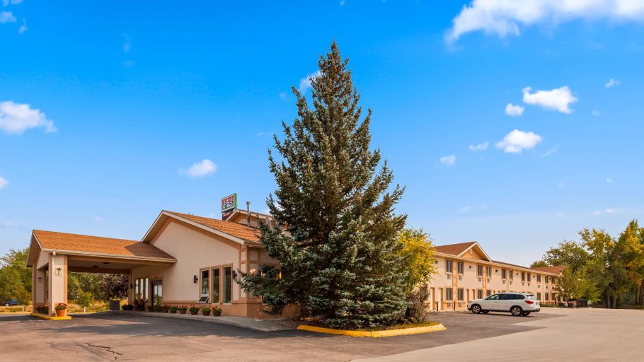 Exterior & Views 2, SureStay Plus Hotel by Best Western Buffalo, Johnson