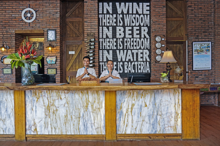 Public Area 4, Wyndham Garden Kuta Beach Bali, Badung